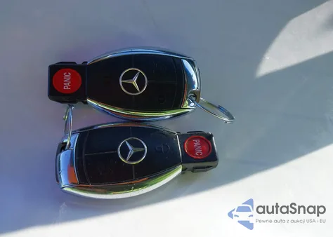 2008 Mercedes-Benz Ml 63 Amg 4Matic z USA, uszkodzony, nr VIN 4JGBB77EX8A297230